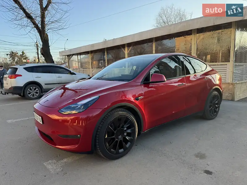 Tesla Model Y