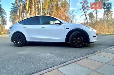 Внедорожник / Кроссовер Tesla Model Y 2021 в Киеве