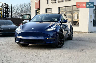 Внедорожник / Кроссовер Tesla Model Y 2024 в 