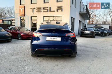 Внедорожник / Кроссовер Tesla Model Y 2024 в 
