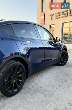 Внедорожник / Кроссовер Tesla Model Y 2024 в 
