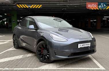 Внедорожник / Кроссовер Tesla Model Y 2020 в Киеве