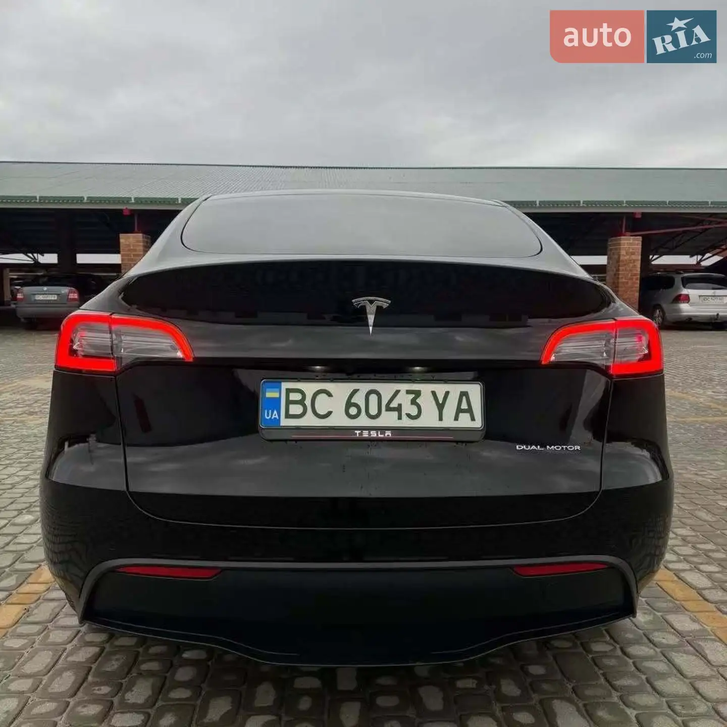 2022 Tesla Model Y - мініатюра 3