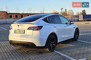 Позашляховик / Кросовер Tesla Model Y 2023 в 