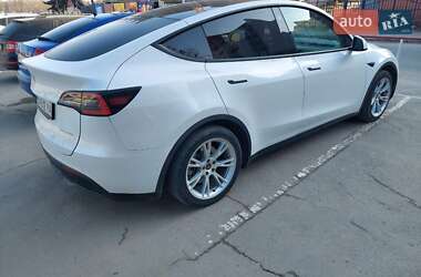 Внедорожник / Кроссовер Tesla Model Y 2021 в 