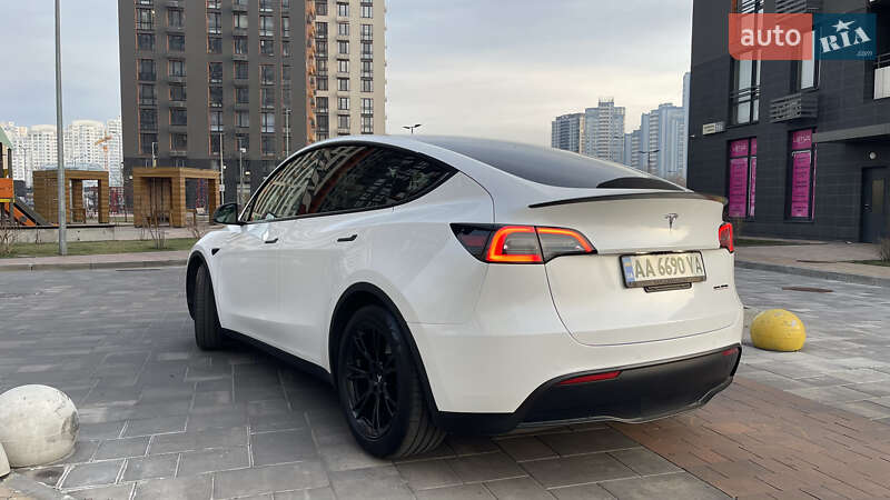 Внедорожник / Кроссовер Tesla Model Y 2021 в Киеве фото 10 Внедорожник / Кроссовер Tesla Model Y 2021 в Киеве