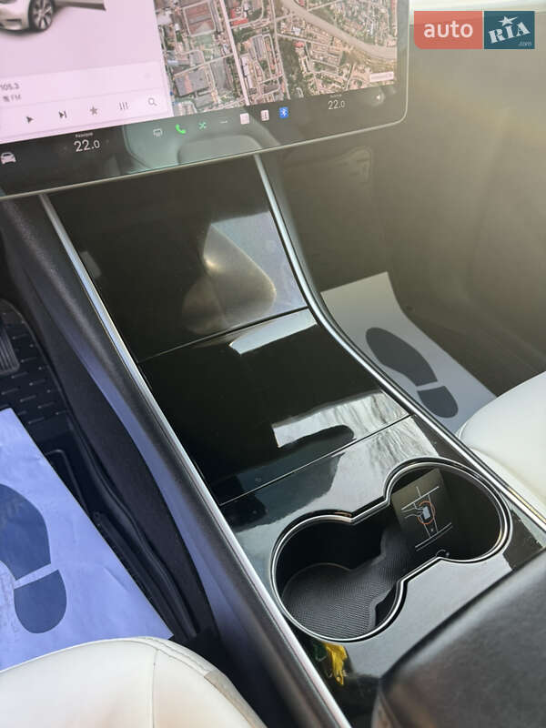 Внедорожник / Кроссовер Tesla Model Y 2021 в Одессе фото 5 Внедорожник / Кроссовер Tesla Model Y 2021 в Одессе