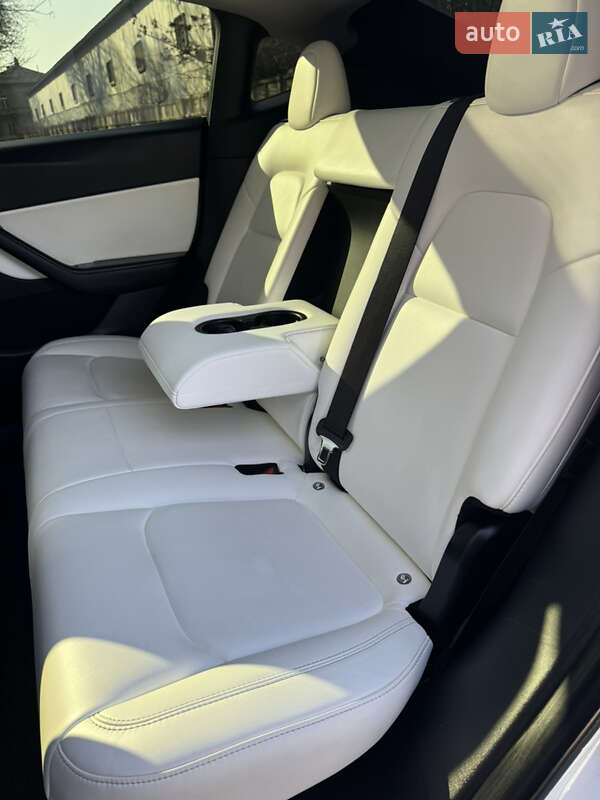 Внедорожник / Кроссовер Tesla Model Y 2021 в Одессе фото 10 Внедорожник / Кроссовер Tesla Model Y 2021 в Одессе