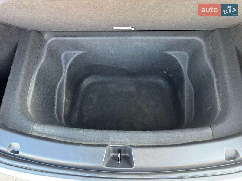 Внедорожник / Кроссовер Tesla Model Y 2021 в Одессе фото 30 Внедорожник / Кроссовер Tesla Model Y 2021 в Одессе