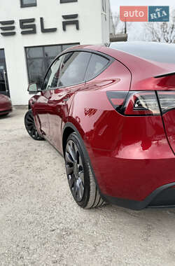Внедорожник / Кроссовер Tesla Model Y 2024 в 