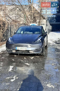 Внедорожник / Кроссовер Tesla Model Y 2022 в Киеве