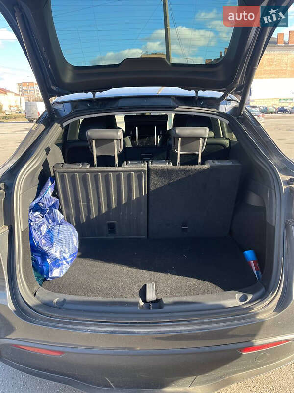 Позашляховик / Кросовер Tesla Model Y 2023 в Білій Церкві