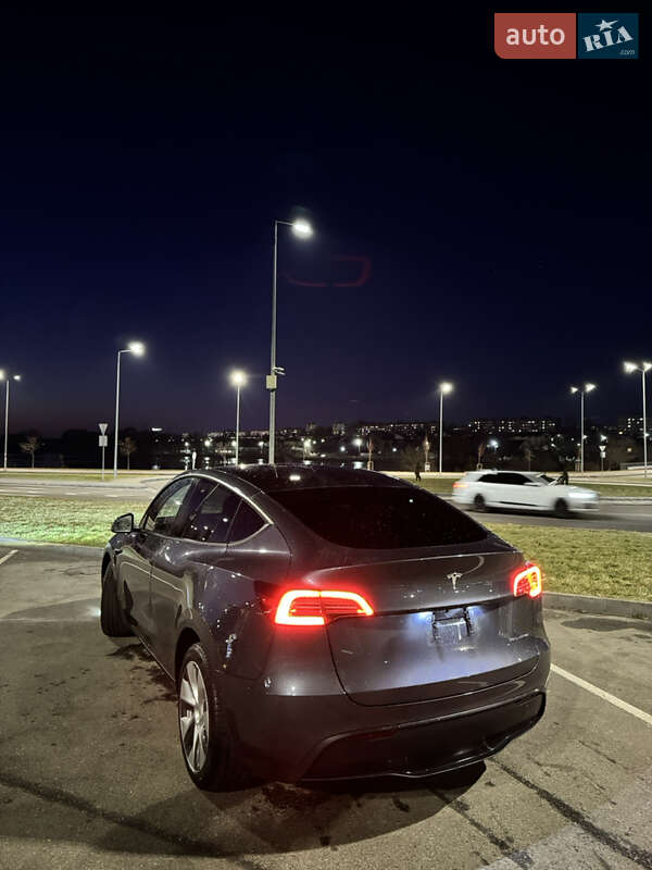 Позашляховик / Кросовер Tesla Model Y 2023 в Вінниці