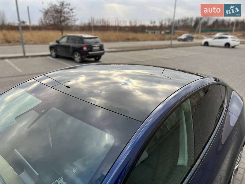 Внедорожник / Кроссовер Tesla Model Y 2022 в Львове
