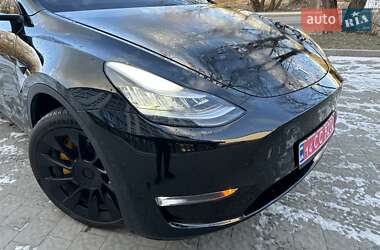 Внедорожник / Кроссовер Tesla Model Y 2021 в Львове