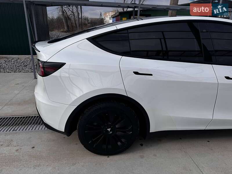 Внедорожник / Кроссовер Tesla Model Y 2023 в Виннице