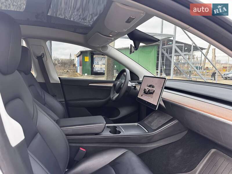 Внедорожник / Кроссовер Tesla Model Y 2023 в Виннице