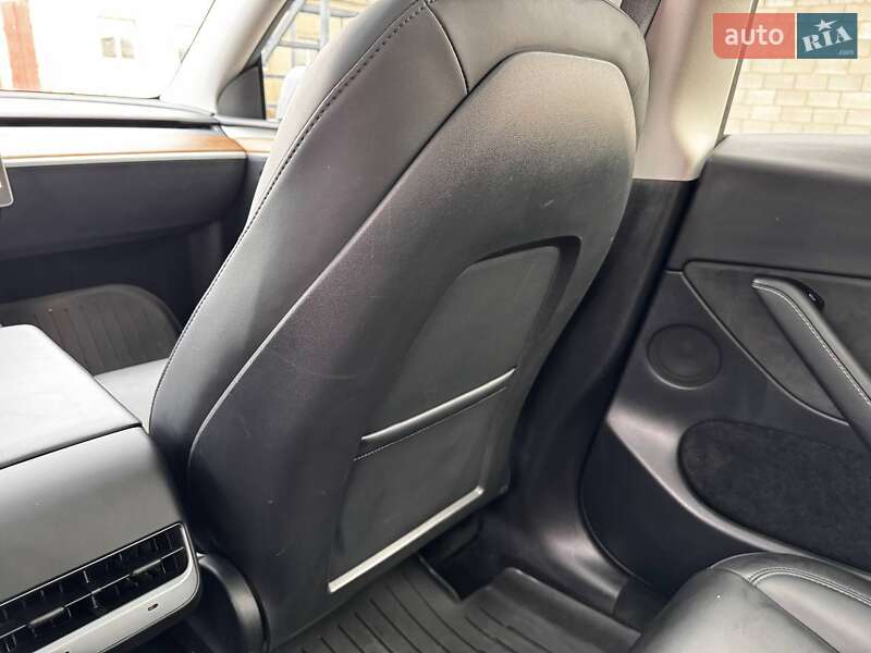 Внедорожник / Кроссовер Tesla Model Y 2023 в Виннице