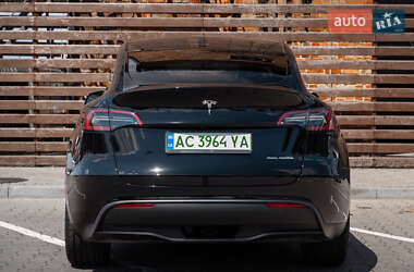 Позашляховик / Кросовер Tesla Model Y 2023 в 