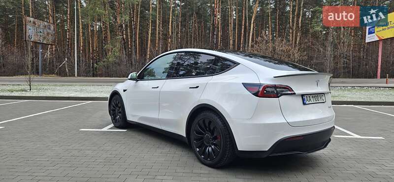 Позашляховик / Кросовер Tesla Model Y 2022 в Бучі