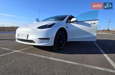 Позашляховик / Кросовер Tesla Model Y 2023 в Рівному