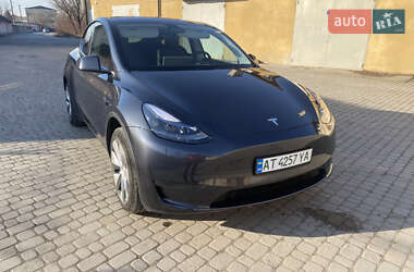 Позашляховик / Кросовер Tesla Model Y 2024 в Івано-Франківську