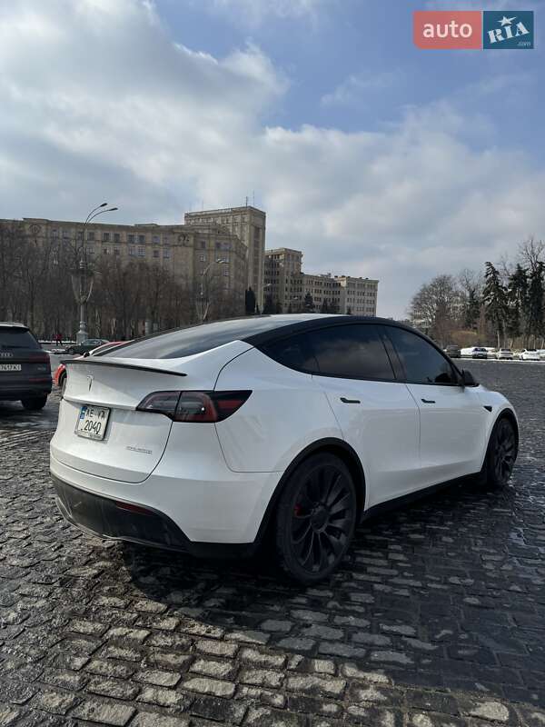 Внедорожник / Кроссовер Tesla Model Y 2022 в Харькове