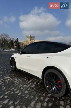 Внедорожник / Кроссовер Tesla Model Y 2022 в 