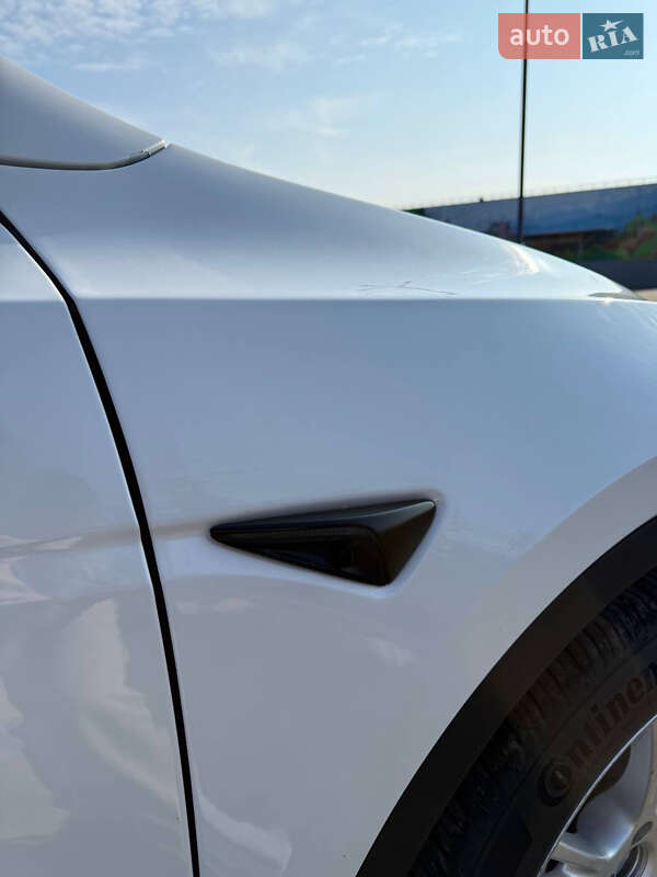 Позашляховик / Кросовер Tesla Model Y 2021 в Одесі фото 13 Позашляховик / Кросовер Tesla Model Y 2021 в Одесі
