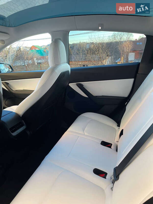 Внедорожник / Кроссовер Tesla Model Y 2022 в Броварах