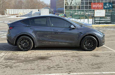 Внедорожник / Кроссовер Tesla Model Y 2024 в 