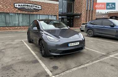 Позашляховик / Кросовер Tesla Model Y 2023 в Києві