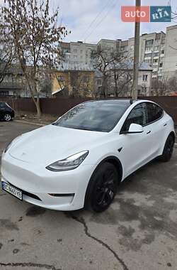 Позашляховик / Кросовер Tesla Model Y 2022 в Львові