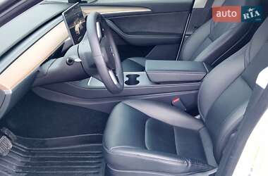 Внедорожник / Кроссовер Tesla Model Y 2023 в 