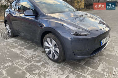 Внедорожник / Кроссовер Tesla Model Y 2023 в 