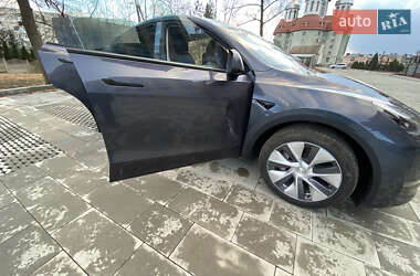 Внедорожник / Кроссовер Tesla Model Y 2023 в 