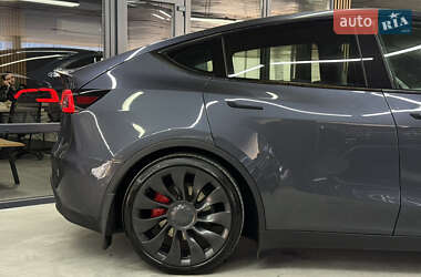 Внедорожник / Кроссовер Tesla Model Y 2022 в 