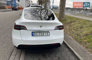 Внедорожник / Кроссовер Tesla Model Y 2021 в Хмельницком