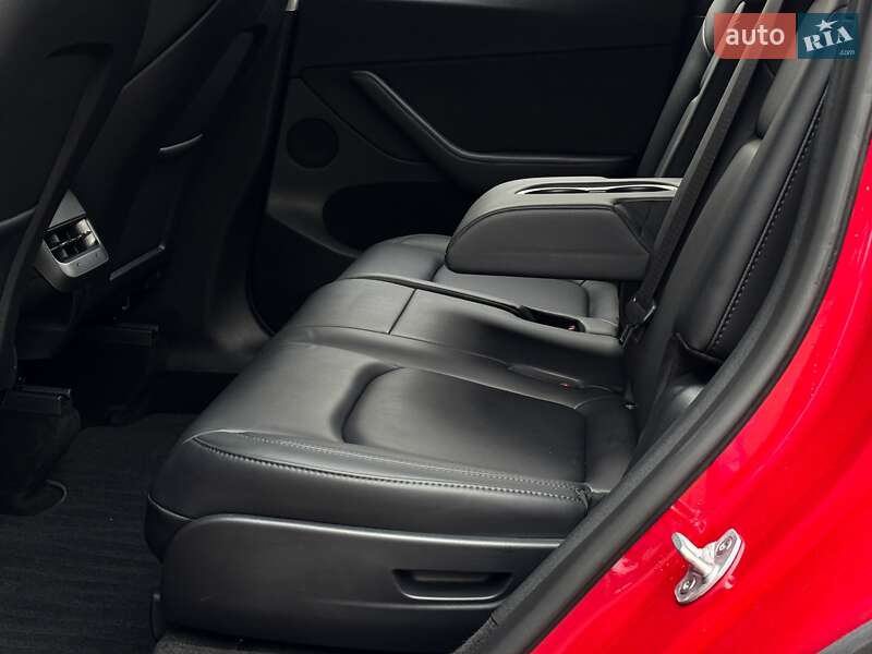 Внедорожник / Кроссовер Tesla Model Y 2023 в Киеве фото 16 Внедорожник / Кроссовер Tesla Model Y 2023 в Киеве