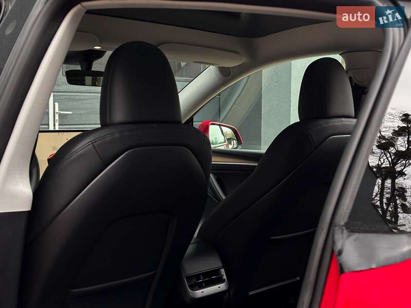 Внедорожник / Кроссовер Tesla Model Y 2023 в Киеве фото 17 Внедорожник / Кроссовер Tesla Model Y 2023 в Киеве