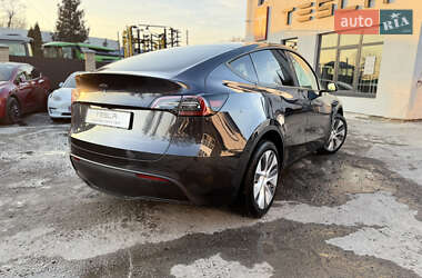 Внедорожник / Кроссовер Tesla Model Y 2024 в 