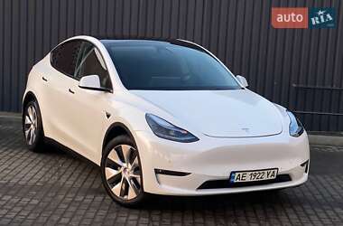 Внедорожник / Кроссовер Tesla Model Y 2021 в 