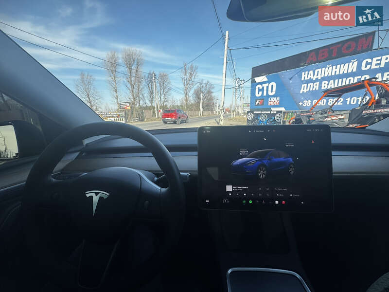 Внедорожник / Кроссовер Tesla Model Y 2023 в Киеве