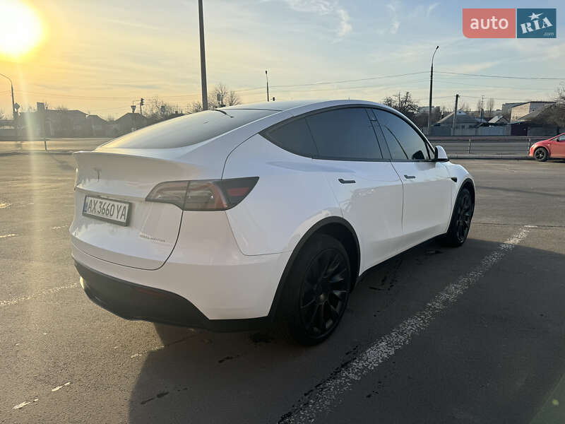 Позашляховик / Кросовер Tesla Model Y 2022 в Харкові