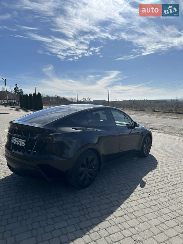 Внедорожник / Кроссовер Tesla Model Y 2023 в Львове