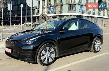 Внедорожник / Кроссовер Tesla Model Y 2023 в Киеве