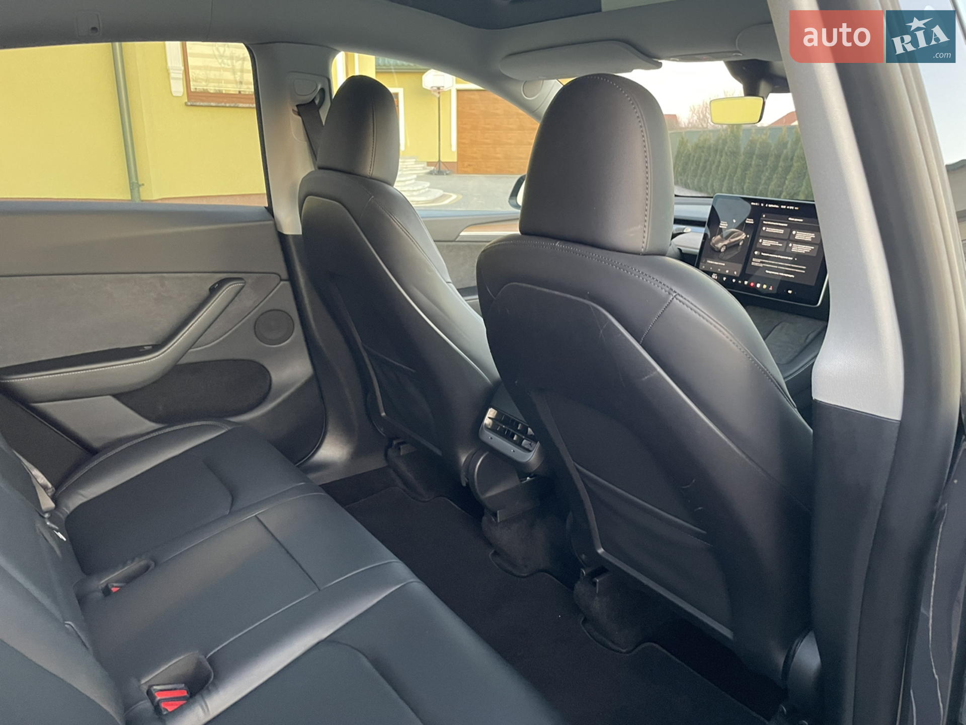 2023 Tesla Model Y - мініатюра 42
