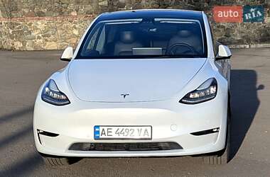Внедорожник / Кроссовер Tesla Model Y 2021 в 