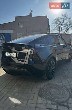 Внедорожник / Кроссовер Tesla Model Y 2023 в 