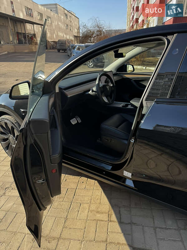 Внедорожник / Кроссовер Tesla Model Y 2023 в Сумах